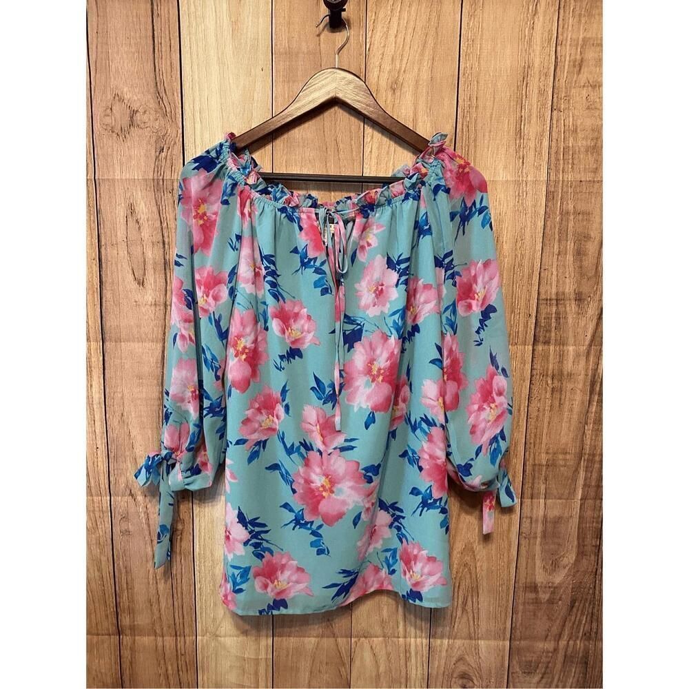 Forever 21 contemporary Small NWT mini dress blouse shirt blue pink floral